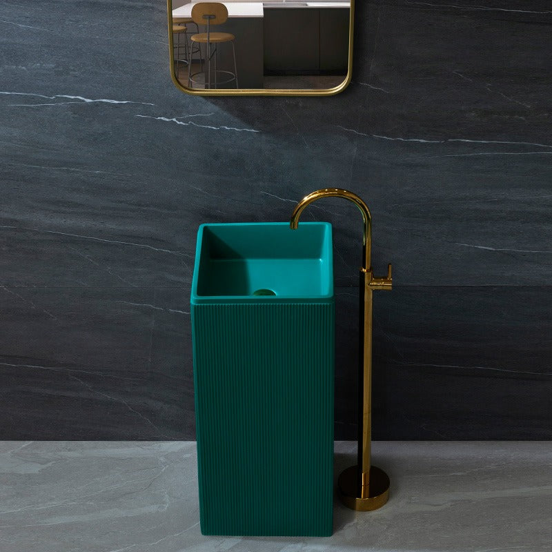 ARTIFICIAL PEDASTAL BASIN | MATT GREEN 4008